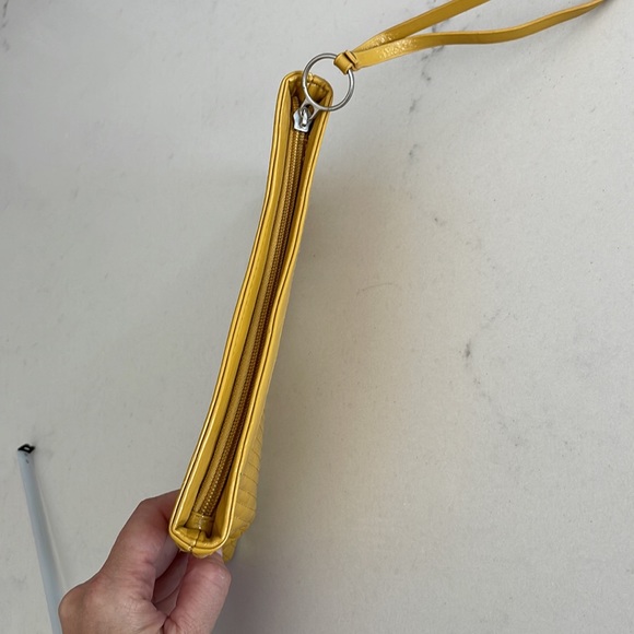 WRISTLET PURSES- - Picture 5 of 12